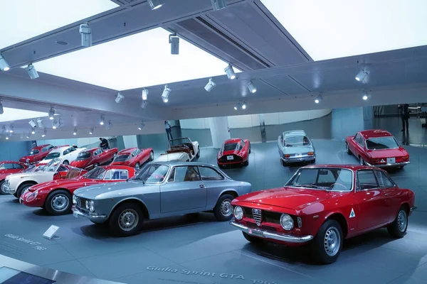 İtalya, Arese, Milan 25 Nisan 2019 - Alfa Romeo araba müzesi