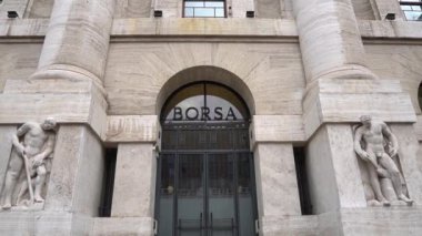 İtalya, Milan 24 Eylül 2019, Piazza Affari, İtalya borsa para değişimi merkezi Euro
