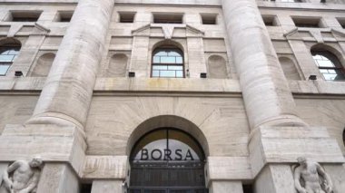 İtalya, Milan 24 Eylül 2019, Piazza Affari, İtalya borsa para değişimi merkezi Euro