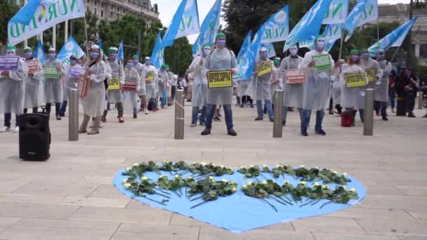 Milán Italia Junio 2020 Las Enfermeras Con Máscaras Protestan Contra — Vídeo de stock