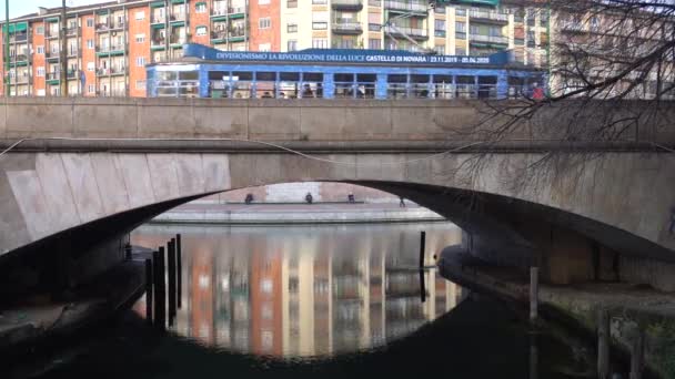 Itálie Milan February 2020 Kamenný Most Kanálech Navigli Centru Města — Stock video