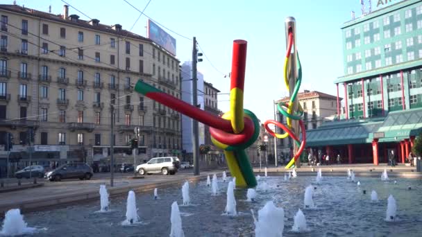 Italia Milán Enero 2020 Piazza Cadorna Con Instalación Ago Filo — Vídeo de stock