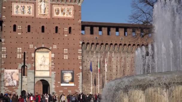 Olaszország Milánó 2020 Február Kilátás Sforza Vára Castello Sforzesco Szökőkút — Stock videók