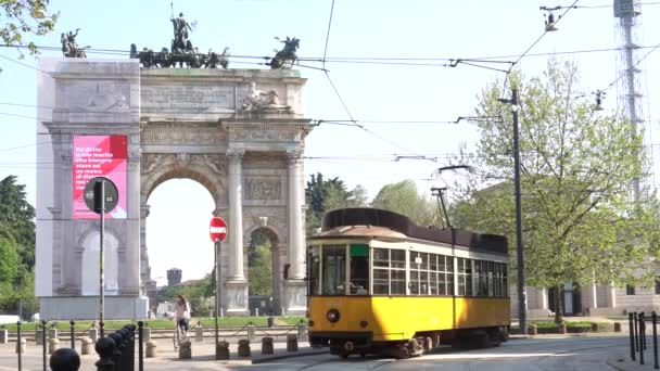 Ευρώπη Ιταλία Μιλάνο Απρίλιος 2020 Αψίδα Της Ειρήνης Arco Della — Αρχείο Βίντεο