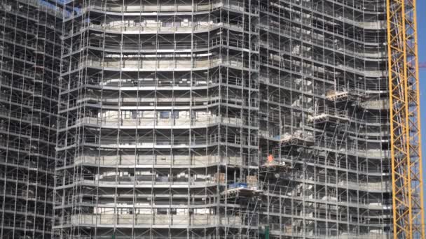 Italy Milan January 2020 Construction Site Cranes Scaffolding Construction New — Stock Video
