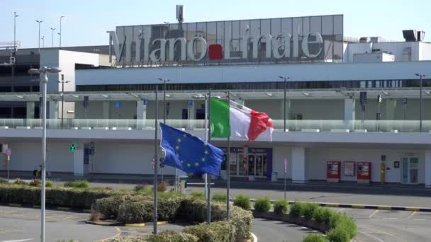 Europa Italia Milano Aprile 2020 Chiuso Aeroporto Linate Vuoto Persone — Video Stock