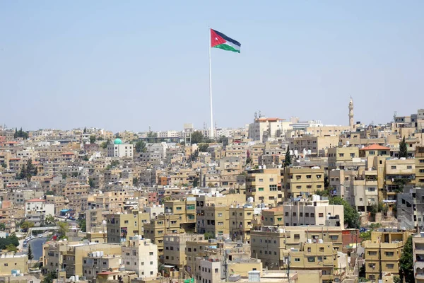 Ürdün Amman Aralık 2019 Ürdün Bayrağıyla Amman Şehrinin Panoramik Manzarası — Stok fotoğraf
