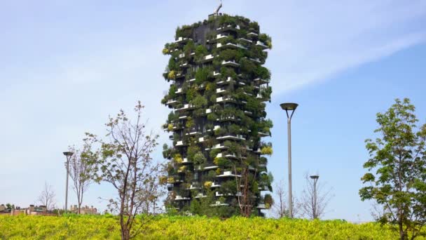 Европа Италия Милан Апреля 2020 Вертикальный Лесной Небоскрёб Bosco Verticale — стоковое видео