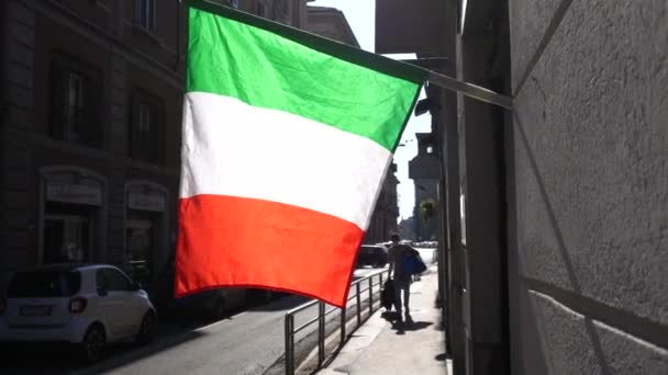 Europa Italia Milán Vida Centro Durante Cov19 Brote Coronavirus Bandera — Vídeo de stock