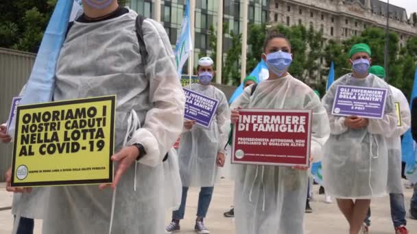Milán Italia Junio 2020 Las Enfermeras Con Máscaras Protestan Contra — Vídeos de Stock