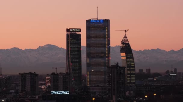 Flyg Panoramautsikt Över Centrum Staden Skyline Med Skyskrapor Och Unicredit — Stockvideo