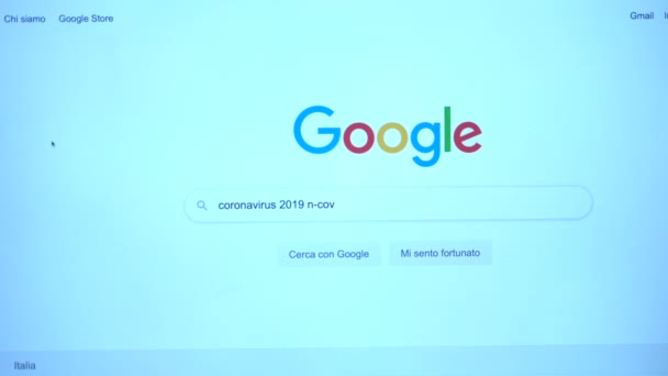 Europa Italië Milaan September 2020 Computerscherm Persoon Google Covid19 Epidemie — Stockvideo