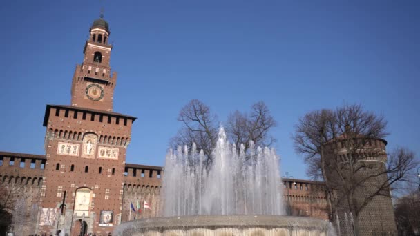 Olaszország Milánó 2020 Február Kilátás Sforza Vára Castello Sforzesco Szökőkút — Stock videók