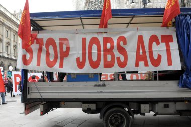 Milano, İtalya 19 Mart 2019 - İşçi gösterileri sırasında iş durdurma eylemi