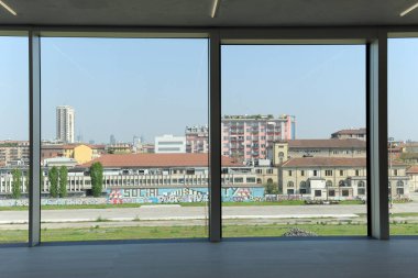 İtalya, Milan - 20 Nisan 2018: Prada Vakıf Kulesi 'nin açılışı