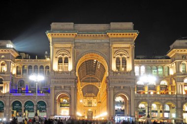 Milan, İtalya - 11 Ekim 2018: Galleria Vittorio Emanuele 