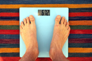 Yazın gelmesiyle birlikte birçok insan diyete başladı - vücut ağırlığı dengesi - aşırı kilolu ve obezite