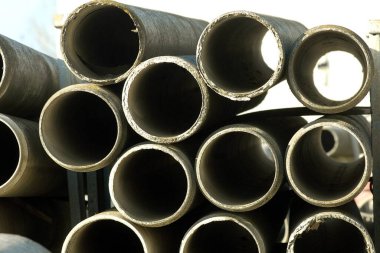 BRONI - PAVIA - Broni fibronzit asbest yüzünden birçok kişinin ölümüne neden oldu - fabrikada asbest çürümesi