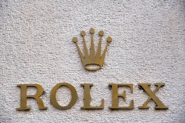 İtalya, Milan - 16 Ocak 2018: Montenapoleone Yolu, Moda ve Lüks Bölgesi Rolex mağazası