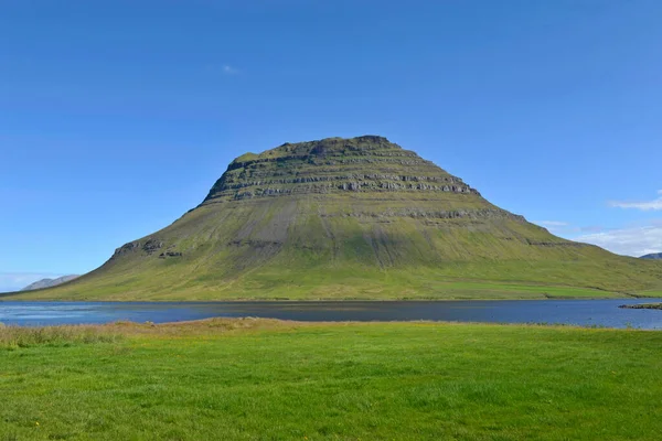 Krásný Výhled Island Zelenou Zemi — Stock fotografie