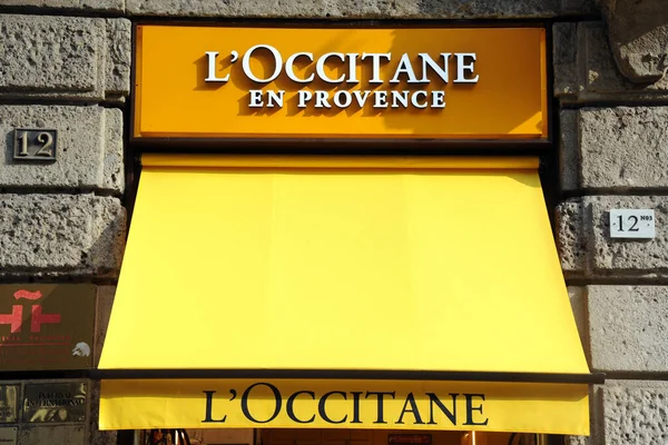 Милан Италия Октября 2018 Логотип Магазин Occitane Provence — стоковое фото