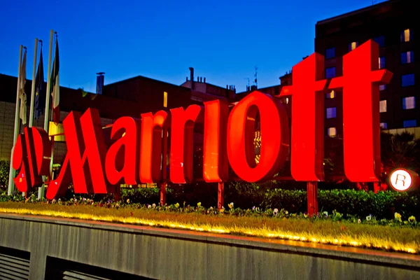 Milan Italie Novembre 2018 Logo Marriott Hotel Célèbre Dans Monde — Photo