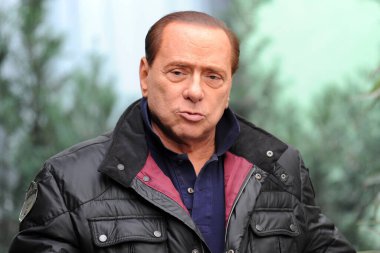 İtalya, Milan - 15 Ocak 2018: Silvio Berlusconi portresi, siyasi konsept