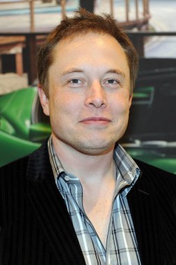 İtalya, Milano 26,2018 - Elon Maske Tesla elektrikli otomobilinin sunumu sırasında