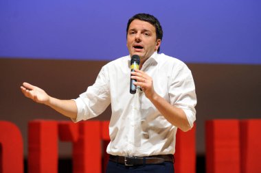 İtalya - Milan March1,2018 - Matteo Renzi İtalyan Polis Teşkilatı Siyaseti