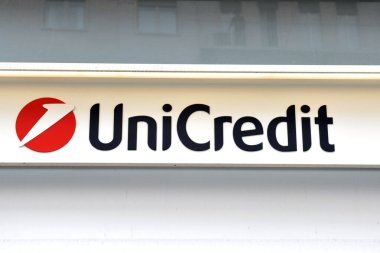 İtalya - Milan 11 Nisan 2018 - Unicredit banka logosu