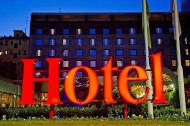 Milan, İtalya - 13 Kasım 2018: Logo Marriott Oteli