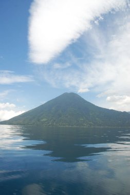 Dağlar ve göl manzarası, Guatemala - Atitlan Gölü