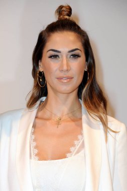 Milan, İtalya - 19 Ekim 2018: Melissa Satta pubblic olay sırasında poz verdi