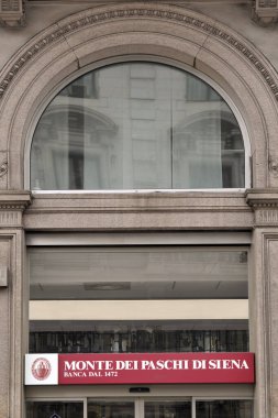 İtalya - Milan 11 Nisan 2018 - Monte Dei Paschi di Siena Bankası