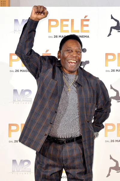 İtalya, Milan - Mayıs 2016: Pele - Edson Arantes do Nascimento