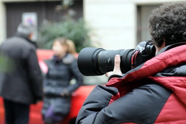 Milan Italy November Paparazzi Man Taking Pictures Outdoors — Stock Photo, Image