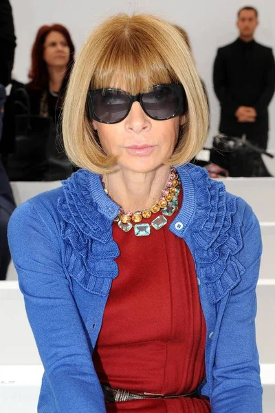 Talya Milan Kasım 2017 Anna Wintour Moda Haftasında Poz Verdi — Stok fotoğraf