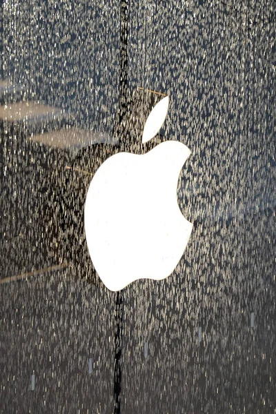 Milan Italy October 2018 Logo Apple New Apple Store Piazza — Stock Photo, Image