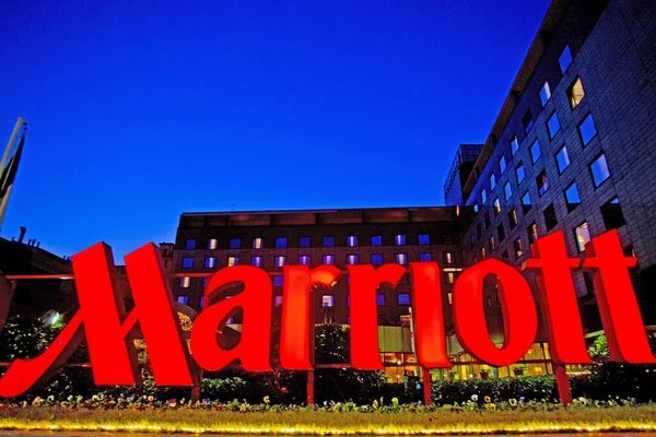 Milan Italie Novembre 2018 Logo Marriott Hotel Célèbre Dans Monde — Photo