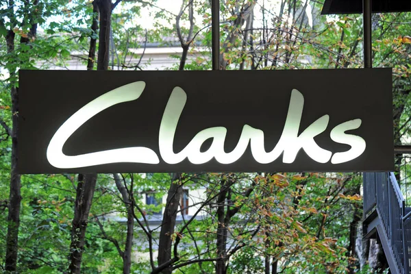 clarks shoes 2018