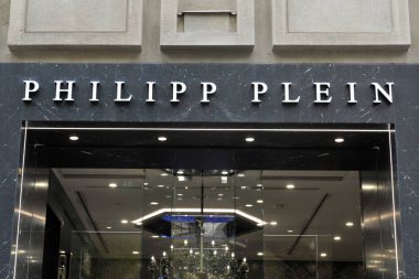 İtalya - Milan 11 Nisan 2018 - Philipp Plein Butiği