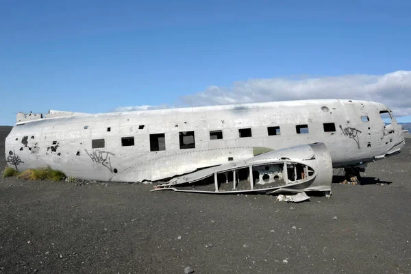 Iceland Opuštěný Vojenský Letoun Nefunkční Mimozemšťané Přistávají Zemi — Stock fotografie