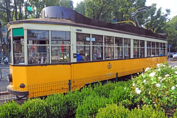 Tram Giallo Vintage Milano — Foto Stock