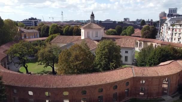 Italia Milán Octubre 2020 Vista Aérea Del Drone Iglesia Monumento — Vídeos de Stock