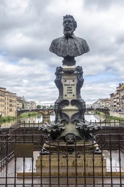 Italy Florence Ponte Vecchio Bridge Arno River Monument Fountain Outstanding — Stock Photo, Image