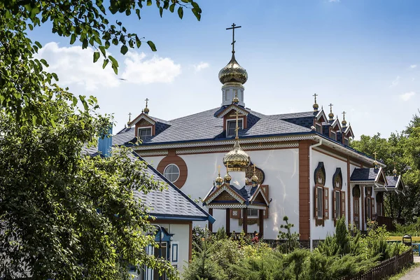 Парафіяльний будинок у Староостолярському господарстві. — стокове фото