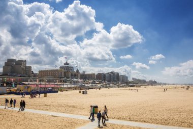 Scheveningen, Hollanda, 9 Ağustos 2017: Sahilde bir kaplıca kenti otel