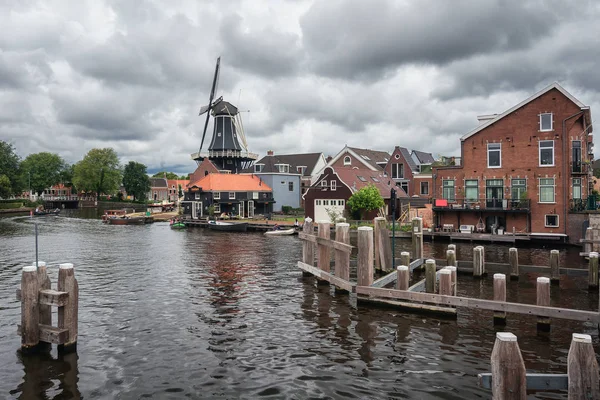 Haarlem Países Bajos Agosto 2016 Molino Bata Ocho Lados Adriaan — Foto de Stock