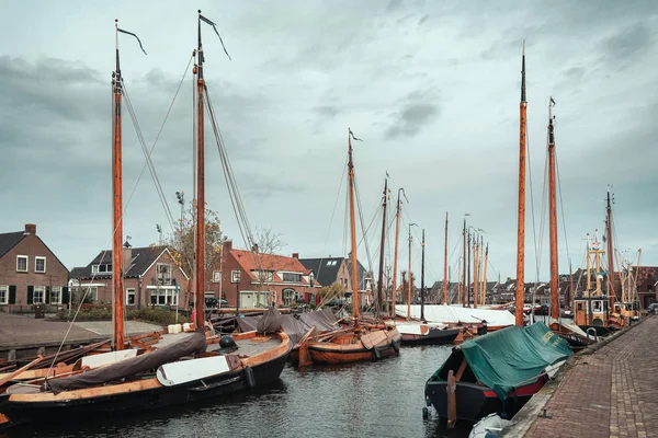 Спакиш Нидерланды Ноября 2015 Года Пришвартованные Корабли Гавани Бывшей Рыбацкой — стоковое фото