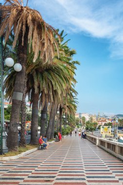 San Remo sahil boyunca promade